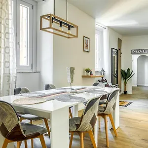 Grand Maison Del Moro - Trastevere Rome